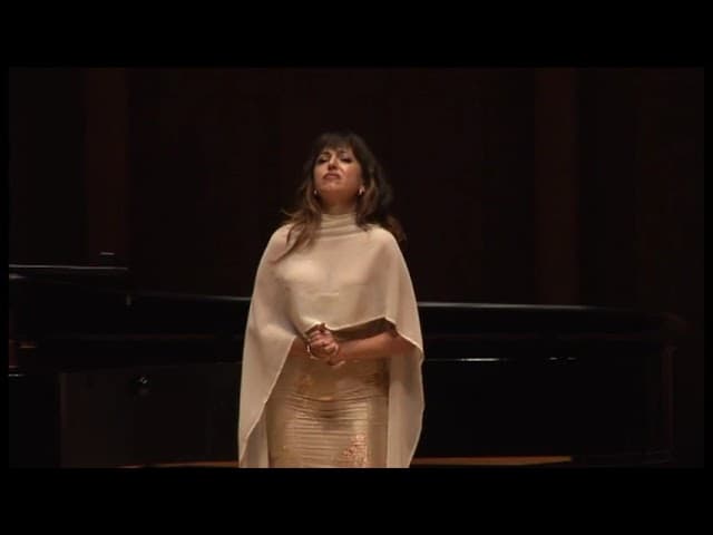 Карина Флорес — Сила судьбы, Pace, pace mio Dio